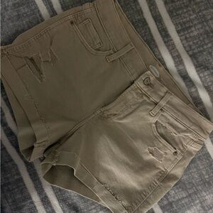 Old Navy Women's Tan Cargo Shorts